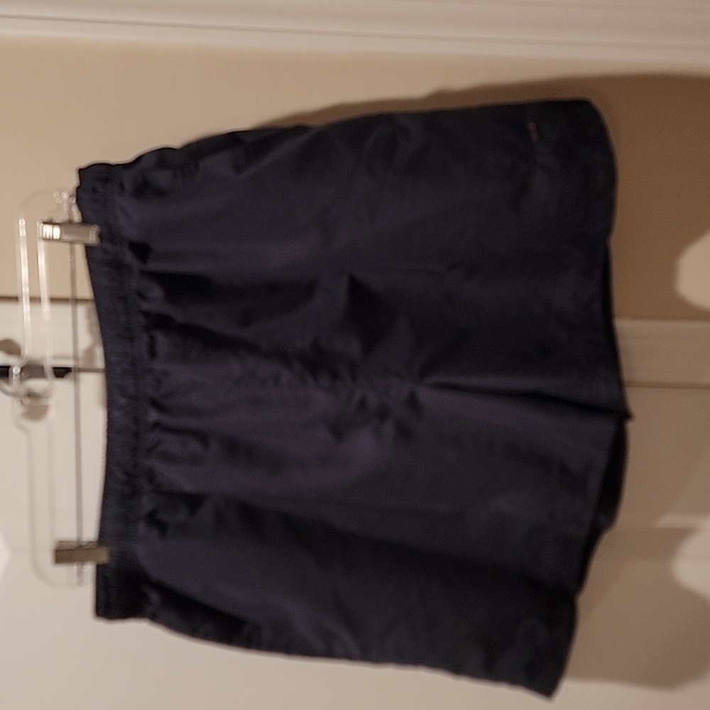 Manguun black shorts